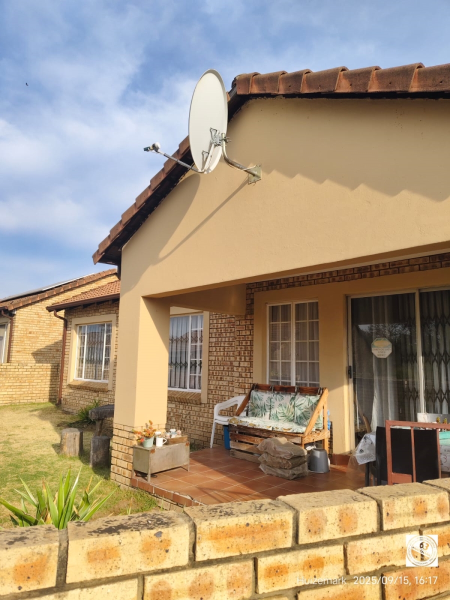 2 Bedroom Property for Sale in Sasolburg Ext 11 Free State